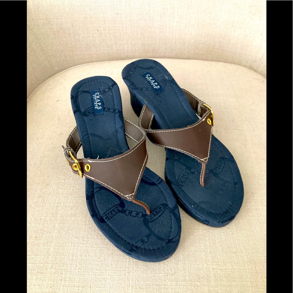 Fabric Wedge Sandals.      CHAPS.   NEW/UNWORN